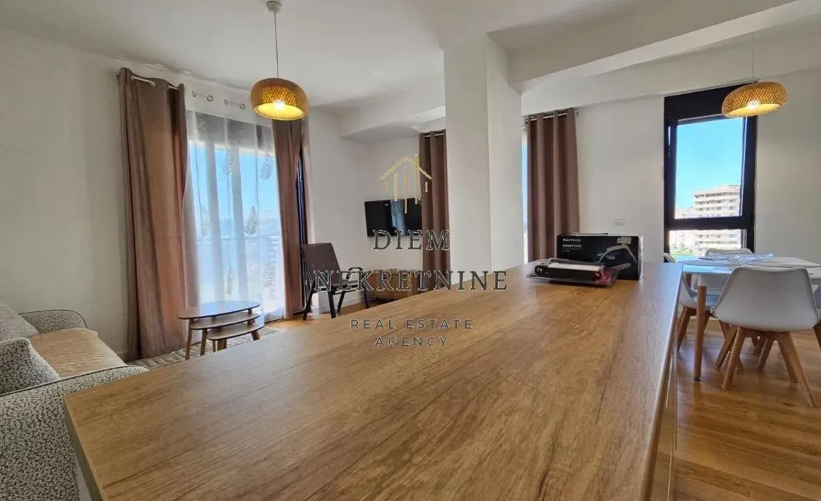 Rent, one bedroom apartment, 50m², Centar, Bar