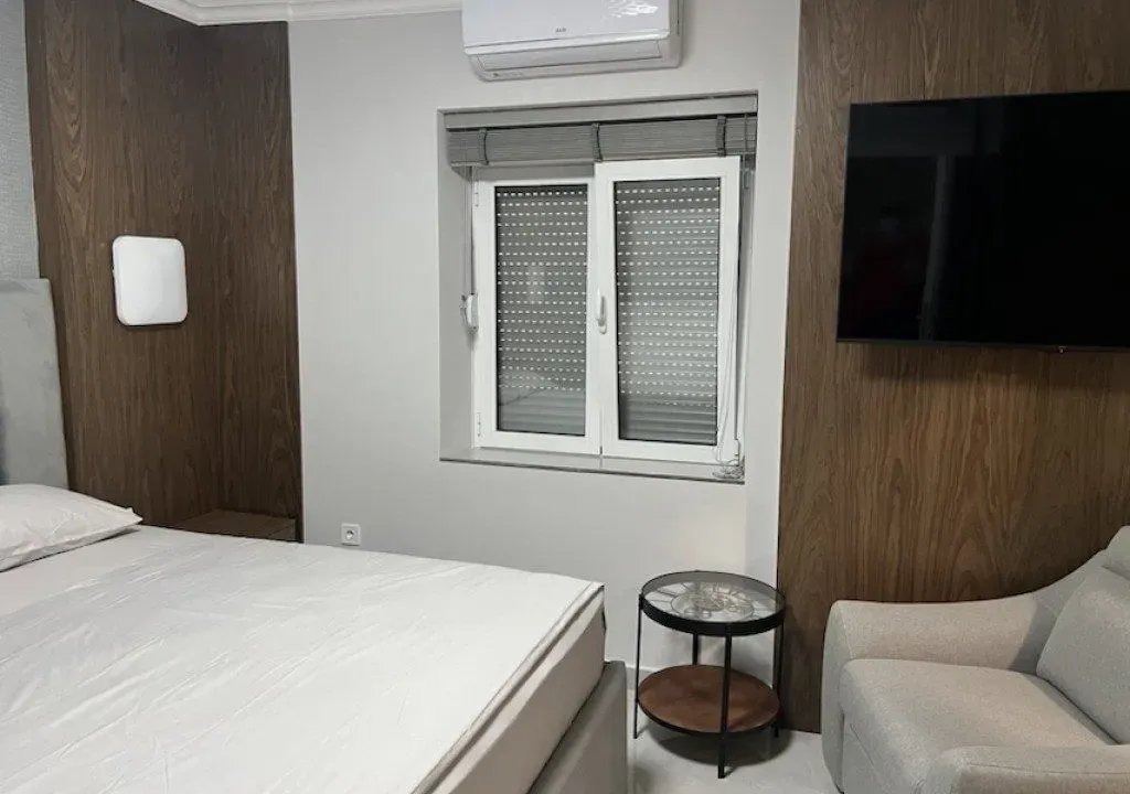 Izdavanje, garsonjera, 32m², Risan, Kotor