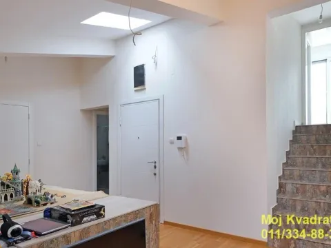 Prodaja, četvorosoban stan, 165m², Stari Grad, Beograd - image 5