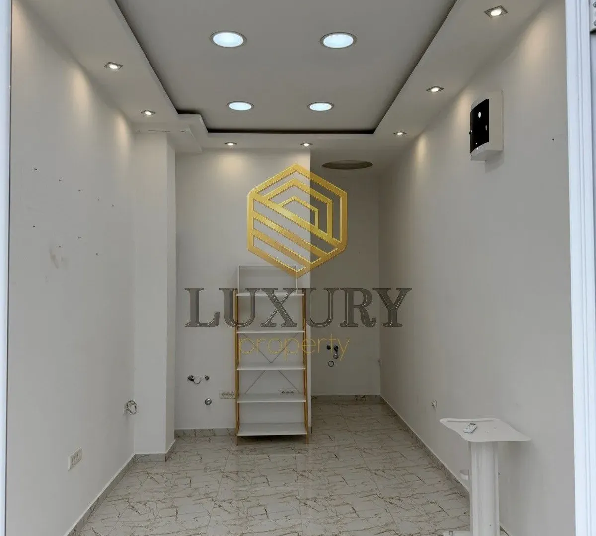 Rent, office space, 18m², 1 maj, Podgorica