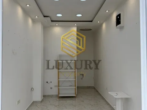 Rent, office space, 18m², 1 maj, Podgorica - image 2