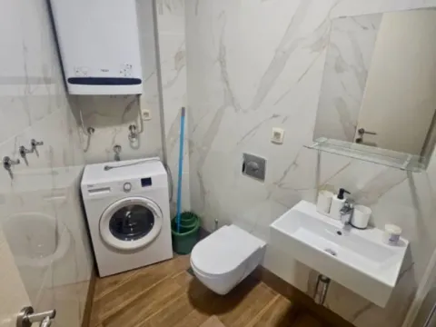 Izdavanje, jednosoban stan, 35m², Babin Do, Budva - image 3