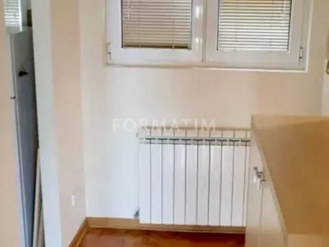 Izdavanje, dvosoban stan, 50m², Palilula Sve Podlokacije, Beograd - image 9