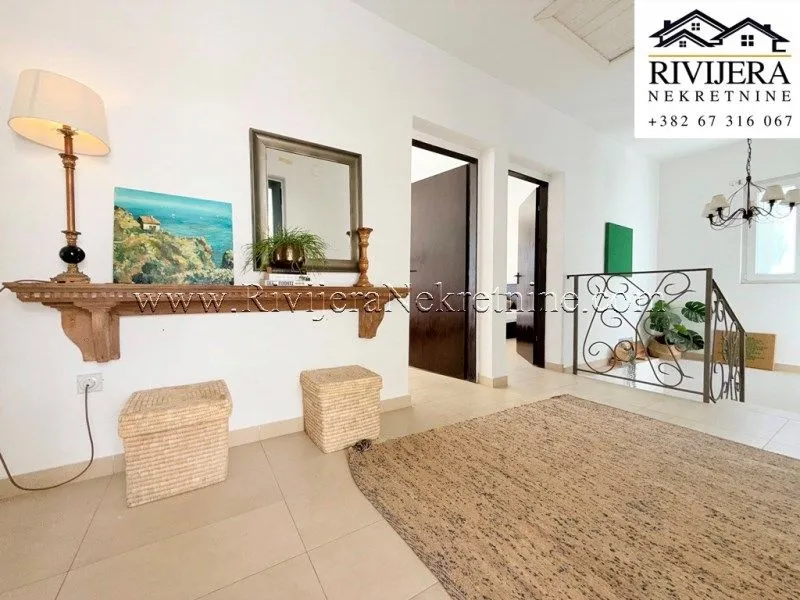 Prodaja, kuća, 212m², Đenovići, Herceg Novi