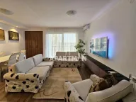 Izdavanje, trosoban stan, 80m², Vračar Sve Podlokacije, Beograd - image 1