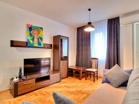 Prodaja, dvosoban stan, 73m², Budva, Crna Gora - image 1