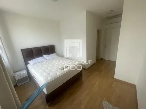 Izdavanje, četvorosoban stan, 88m², Savski Venac, Beograd - image 9