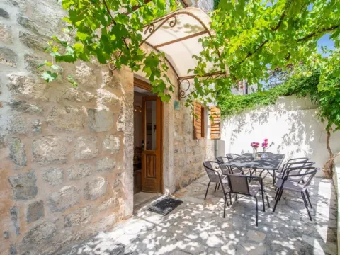 Prodaja, kuća, 168m², Prčanj, Kotor - image 16