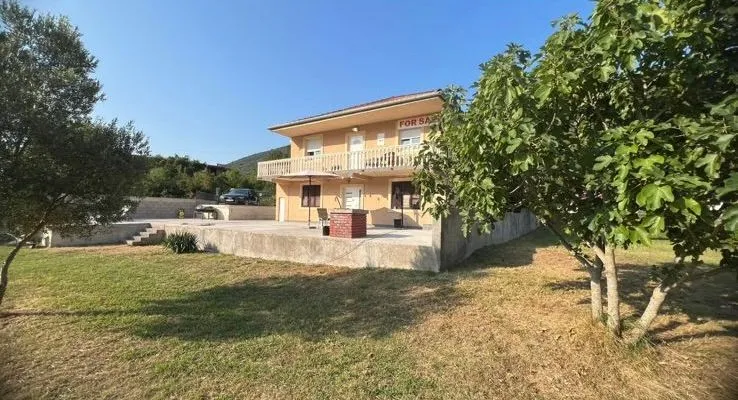 Sale, house, 750m², Kotor, Crna Gora
