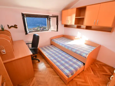 Prodaja, stan, 95m², Kotor, Crna Gora - image 8