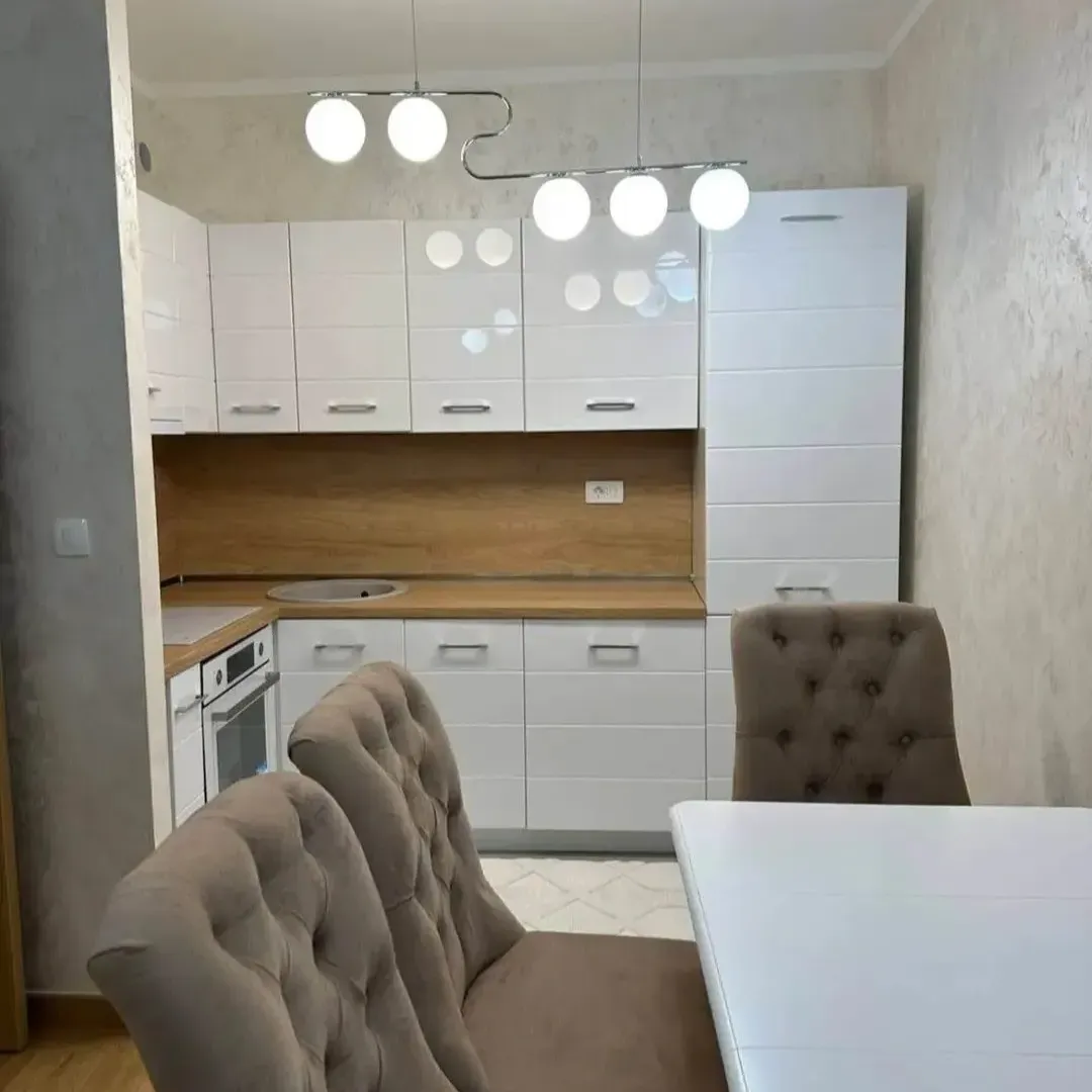 Izdavanje, jednosoban stan, 48m², City Kvart, Podgorica