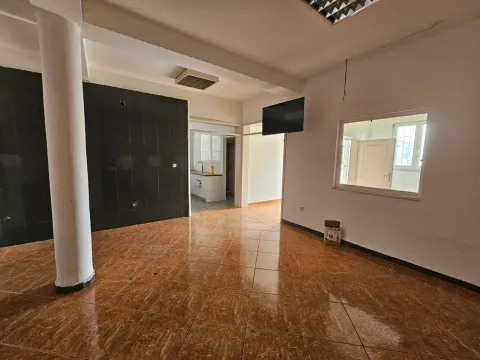 Izdavanje, poslovni prostor, 138m², Stari Aerodrom, Podgorica - image 5