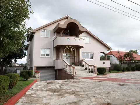 Prodaja, kuća, 440m², Kličevo, Nikšić - image 2