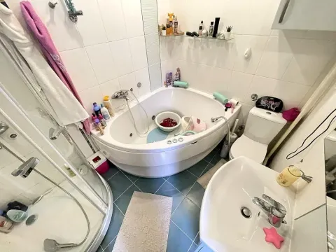 Sale, two bedroom apartment, 68m², Julino Brdo, Beograd - image 19