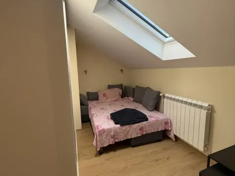 Izdavanje, trosoban stan, 90m², Mali Mokri Lug, Zvezdara Sve Podlokacije - image 3