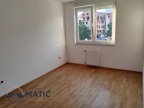 Sale, three bedroom apartment, 63m², Sajmište, Novi Sad - image 2