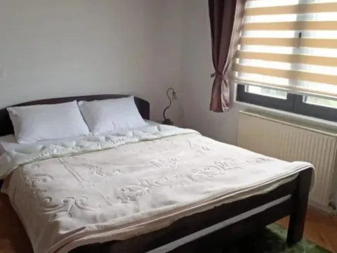 Rent, house, 200m², Centar, Bar - image 13