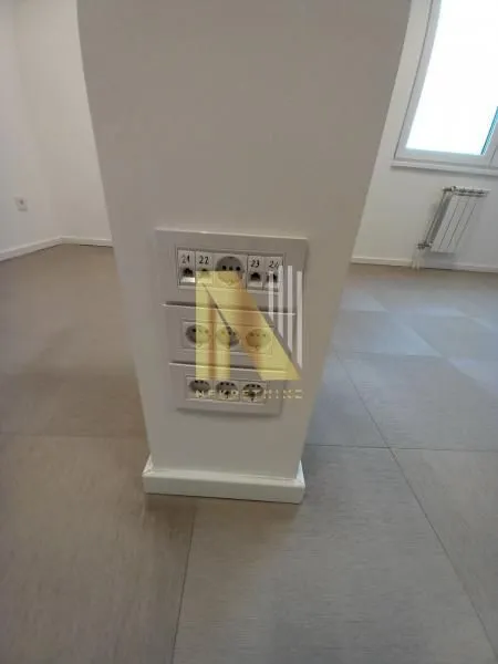 Rent, office space, 259m², Bulevar Evrope, Novi Sad Sve Podlokacije