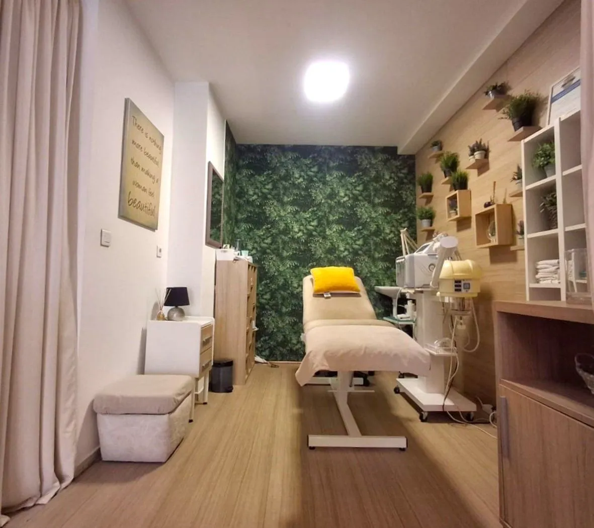 Rent, office space, 63m², City Kvart, Podgorica