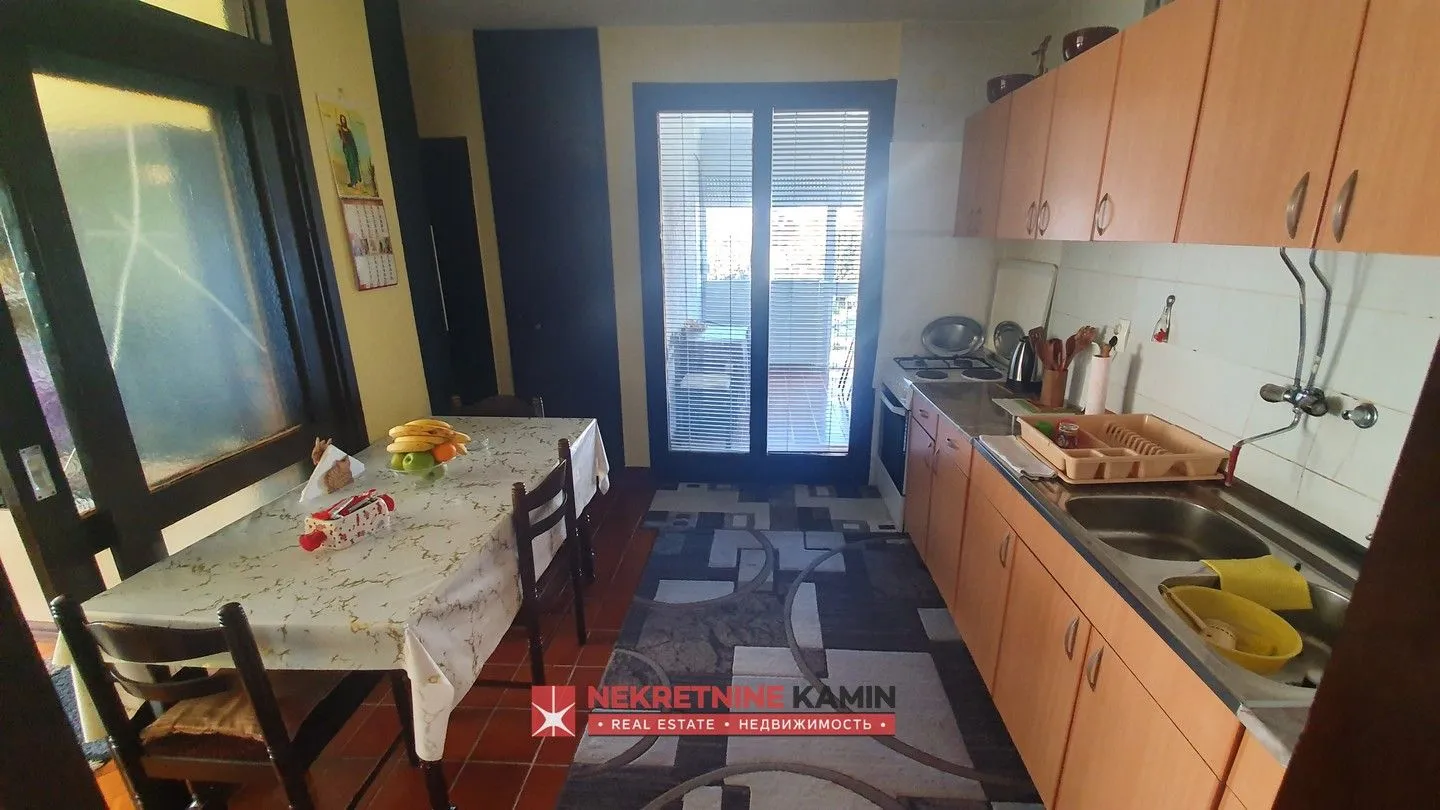 Prodaja, dvosoban stan, 64m², Centar, Bar
