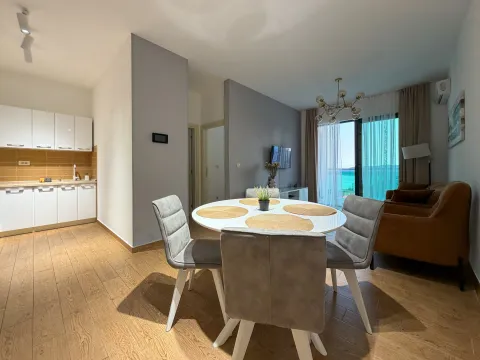Sale, one bedroom apartment, 52m², Bečići, Budva - image 3