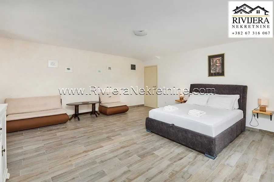 Sale, house, 450m², Dobrota, Kotor
