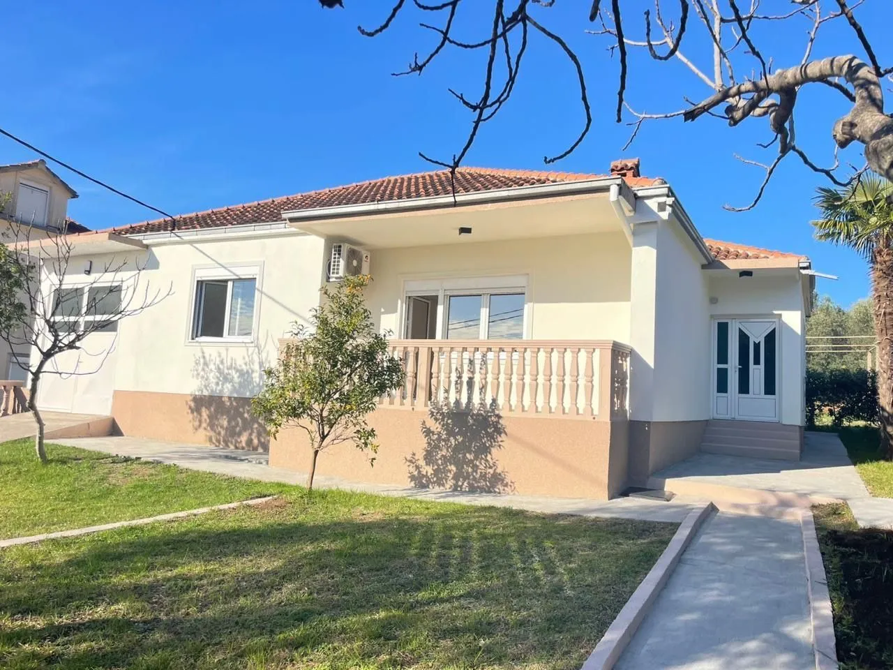 Prodaja, kuća, 187m², Dumidran, Tivat