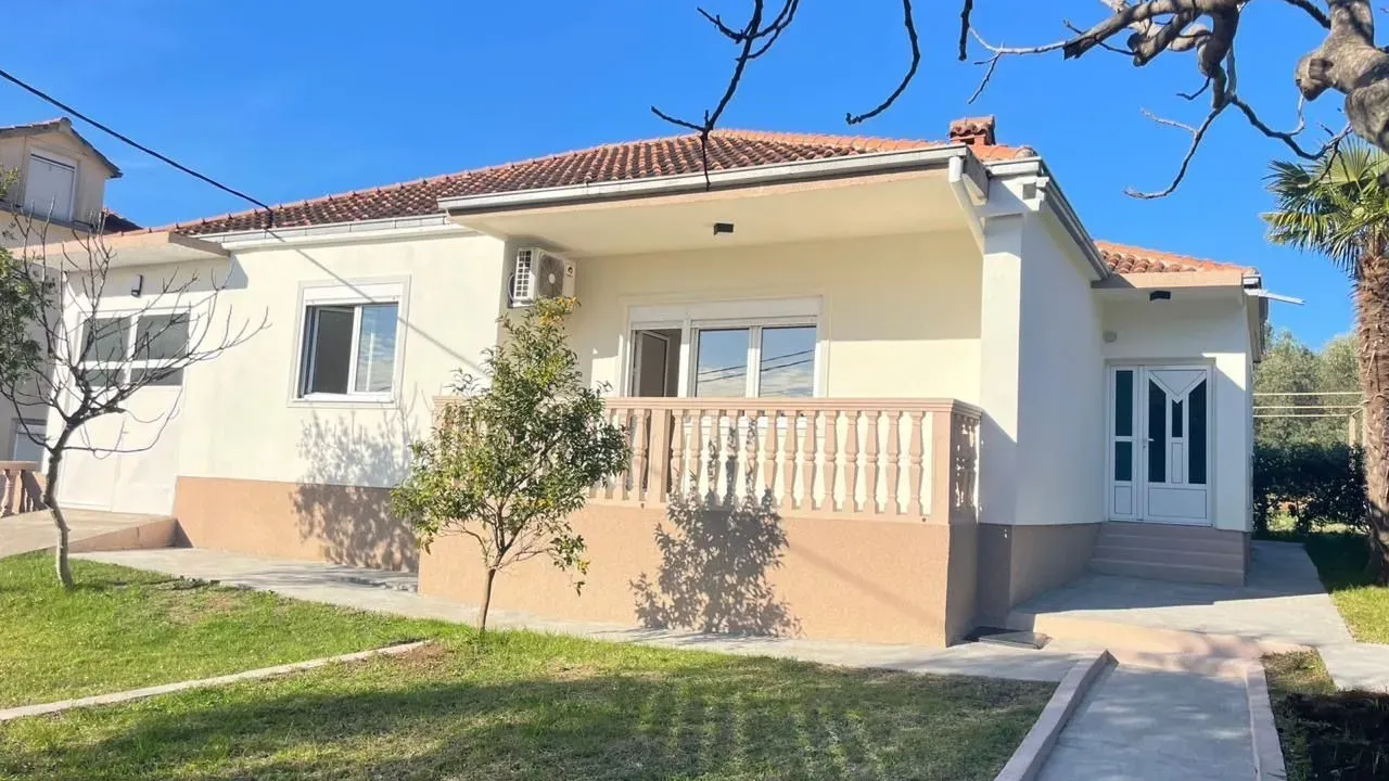 Sale, house, 187m², Dumidran, Tivat