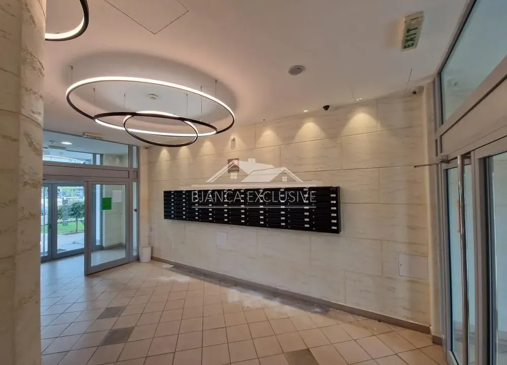 Prodaja, dvosoban stan, 68m², Belvil, Beograd