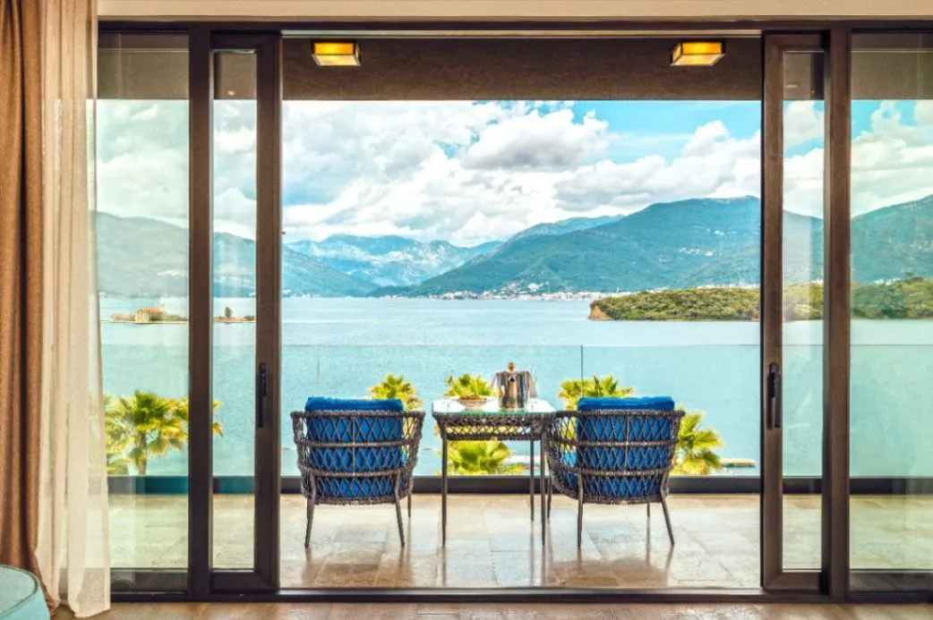 Prodaja, stan, 195m², Tivat, Crna Gora