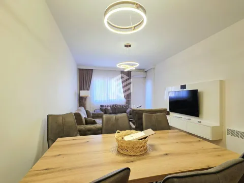 Prodaja, dvosoban stan, 70m², Central Point, Podgorica - image 3