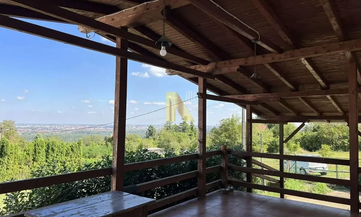 Prodaja, kuća, 135m², Rakovac, Novi Sad Sve Podlokacije