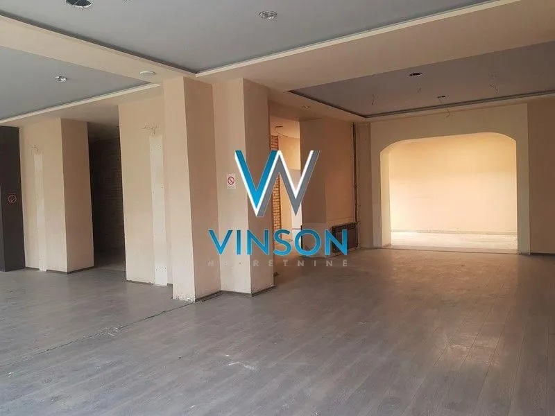 Prodaja, kuća, 688m², Centar, Sombor