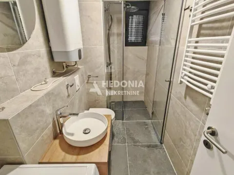 Rent, four bedroom apartment, 133m², Autokomanda, Voždovac Sve Podlokacije - image 14