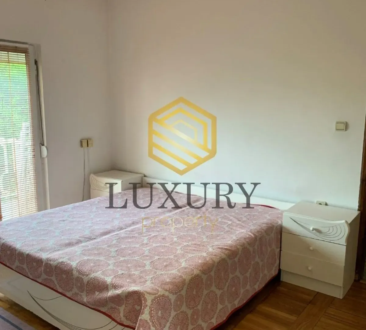 Izdavanje, kuća, 250m², Tološi, Podgorica