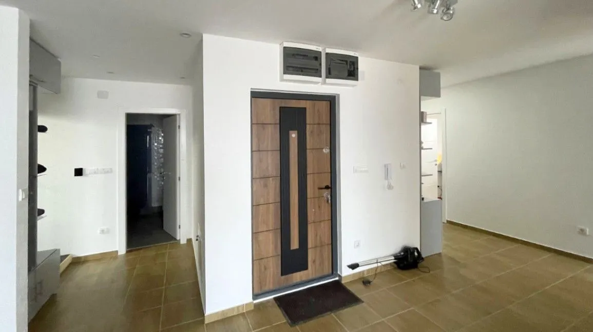 Prodaja, trosoban stan, 103m², Loznica, Srbija