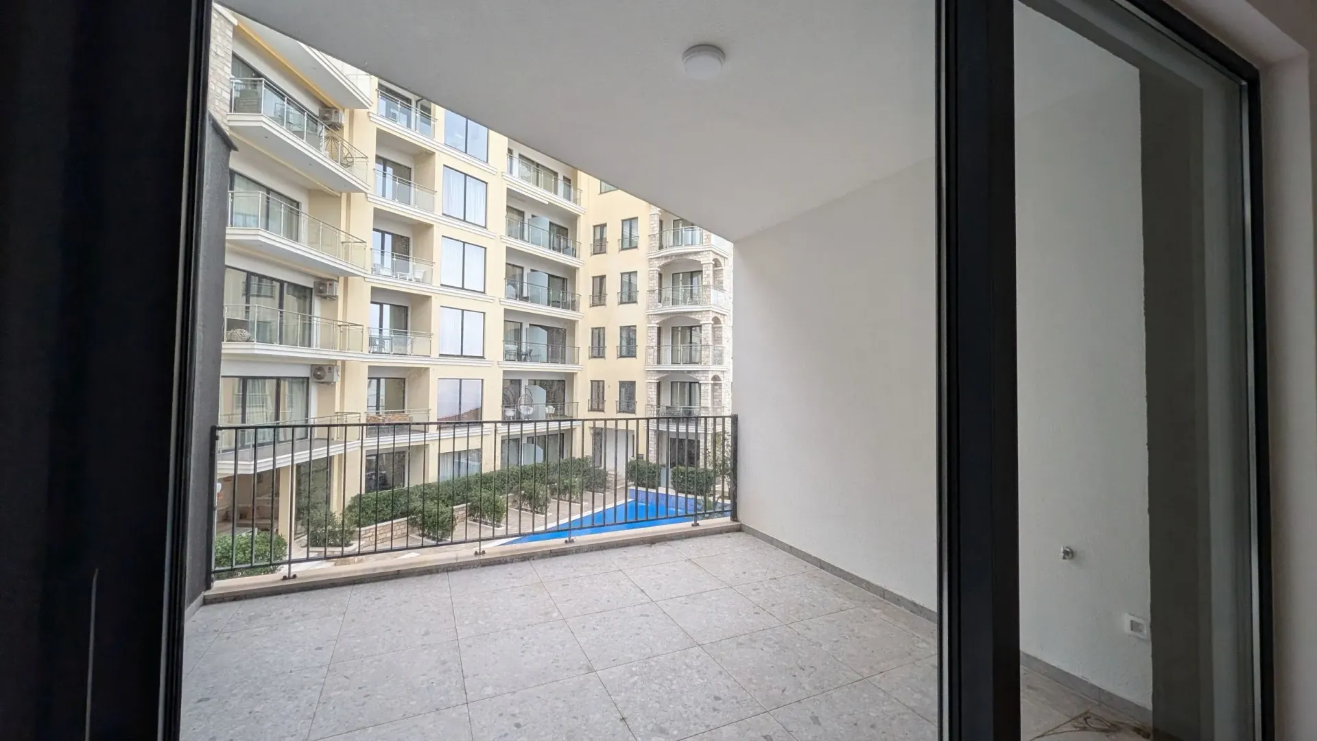 Sale, two bedroom apartment, 58m², Bečići, Budva