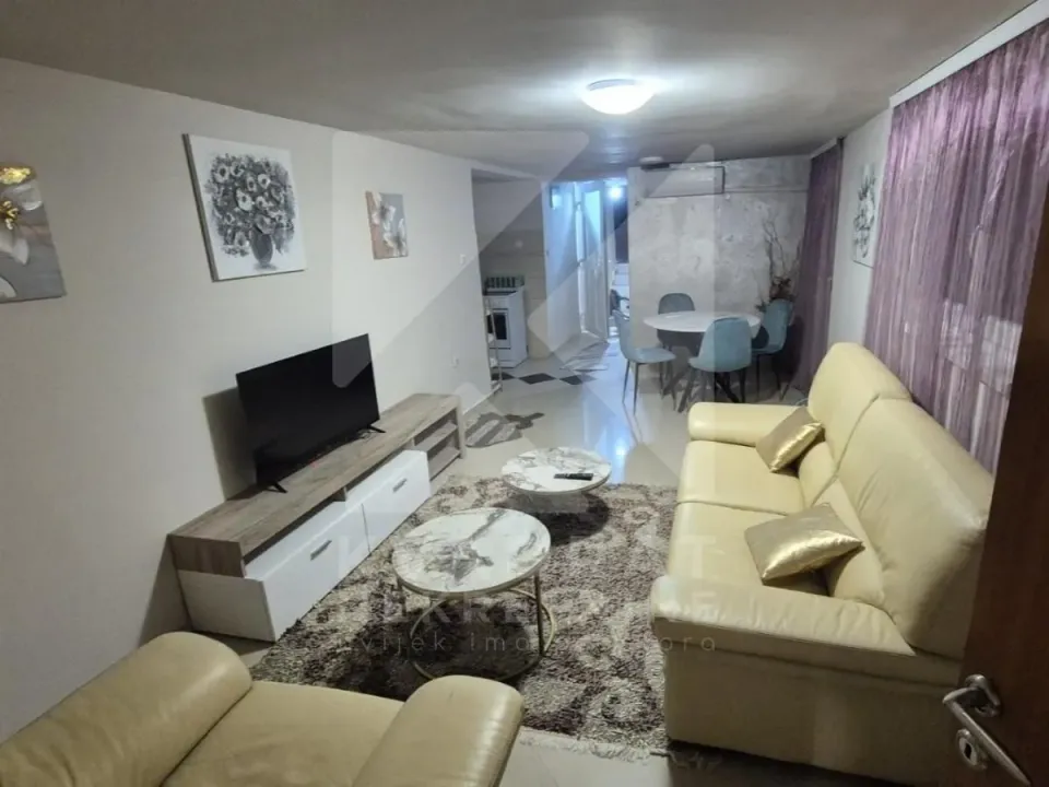 Izdavanje, jednosoban stan, 45m², Zelenika, Podgorica
