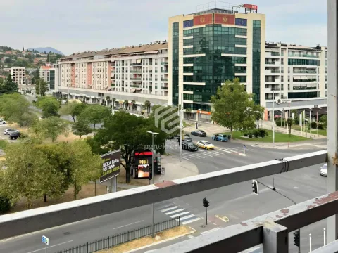 Izdavanje, trosoban stan, 95m², Preko Morače, Podgorica - image 11