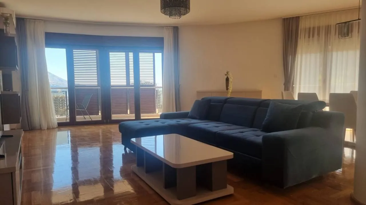 Sale, two bedroom apartment, 130m², Bečići, Budva