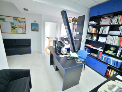 Sale, office space, 104m², Centar, Podgorica - image 3