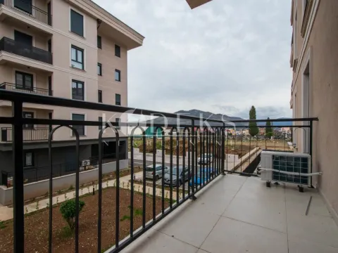 Rent, one bedroom apartment, 37m², Tološi, Podgorica - image 8