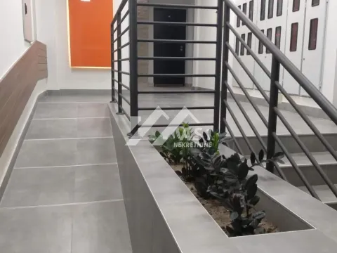 Izdavanje, dvosoban stan, 52m², Grbavica, Novi Sad Sve Podlokacije - image 8