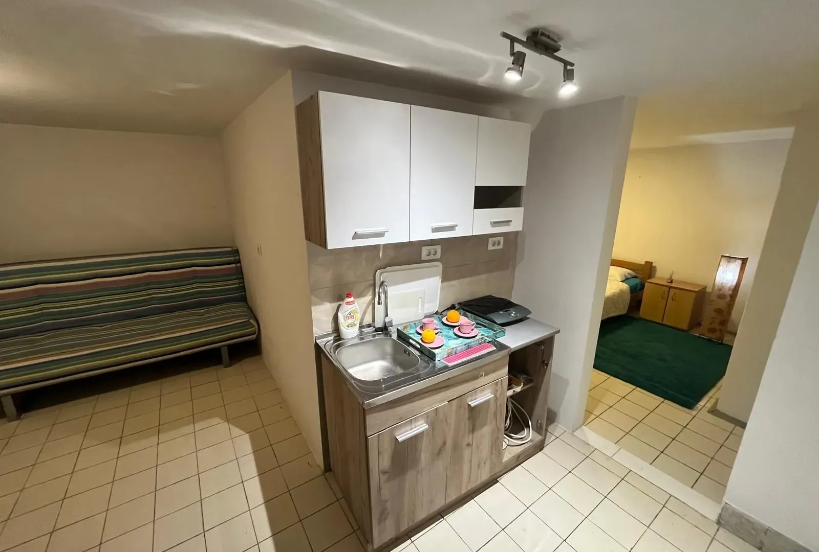 Izdavanje, jednosoban stan, 42m², Budva, Crna Gora