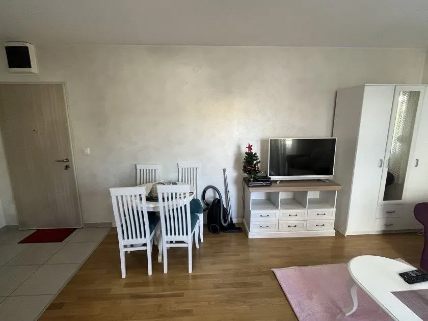 Izdavanje, jednosoban stan, 46m², Dalmatinska ulica, Podgorica