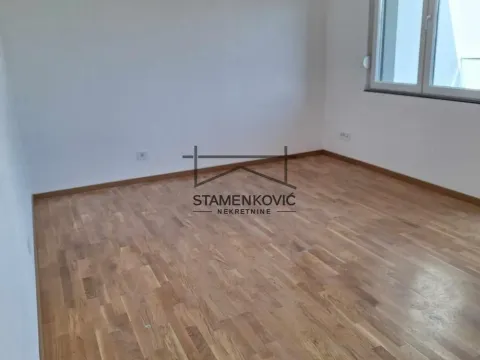 Prodaja, četvorosoban stan, 85m², Mišeluk, Petrovaradin - image 5