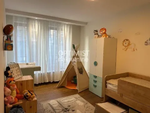 Prodaja, četvorosoban stan, 110m², Južni Bulevar, Vračar Sve Podlokacije - image 8