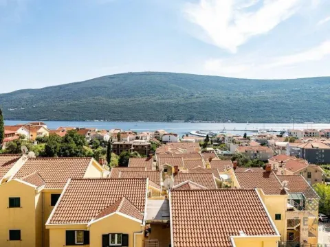 Prodaja, dvosoban stan, 70m², Đenovići, Herceg Novi - image 10