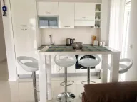 Rent, one bedroom apartment, 45m², Kotor, Crna Gora - image 13