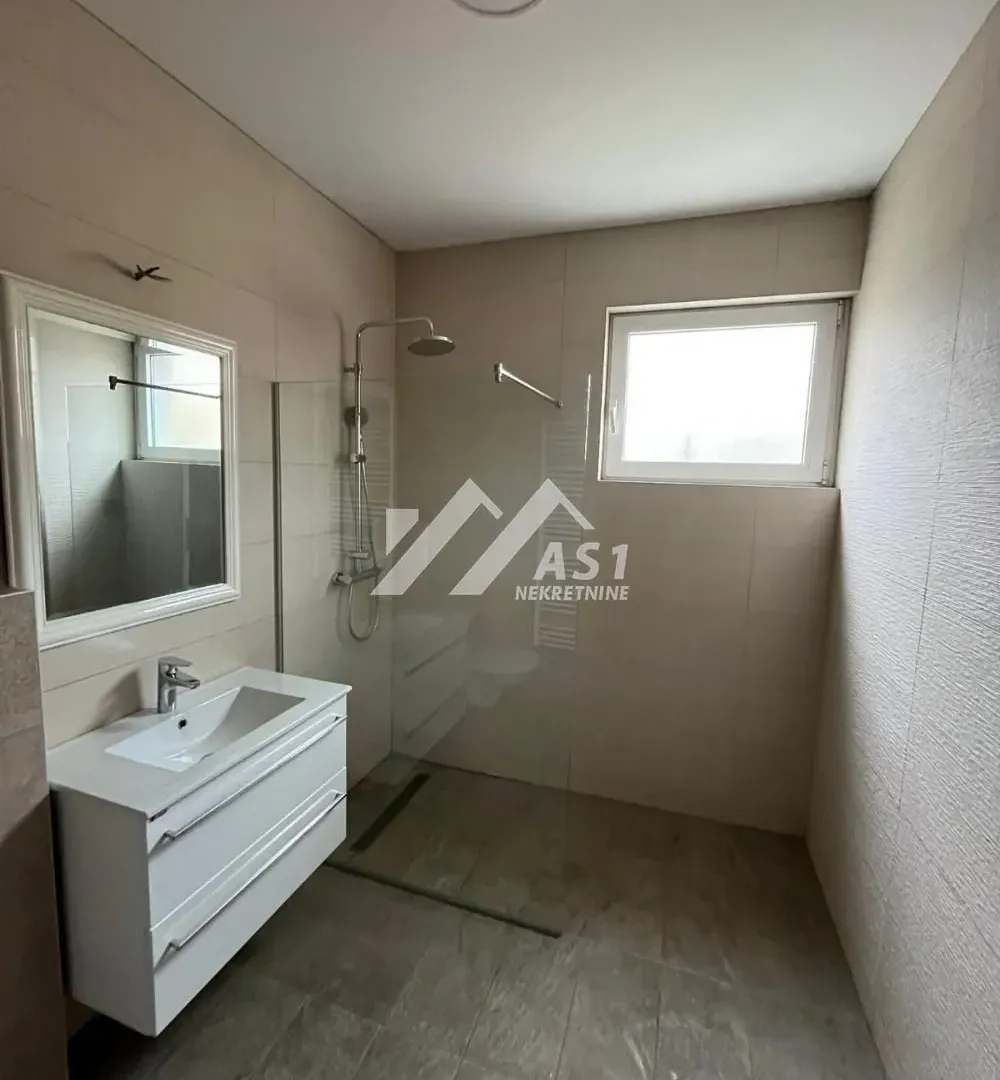 Rent, office space, 280m², Novi Sad Sve Podlokacije, Novi Sad